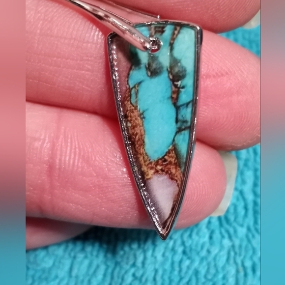 Multicolor Colorful Silvertone Wire Dangle Stone Look Earrings - Picture 3 of 4